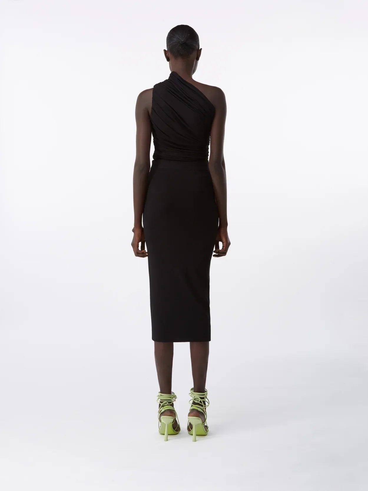 Ovida Black – Knit Midi Pencil Skirt